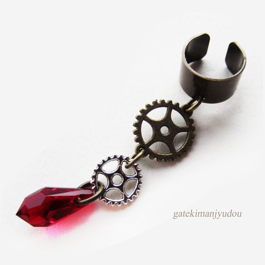 歯車のアンティーク調イヤーカフ/ボルドー