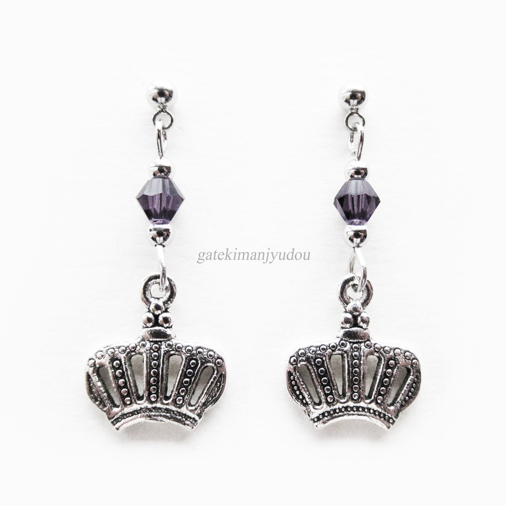 〈ビーズの色が選べる〉王冠ピアス【イヤリング等変更可】