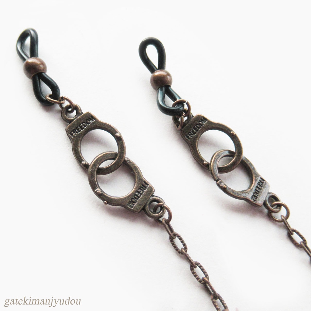  手錠のアンティーク風メガネチェーン