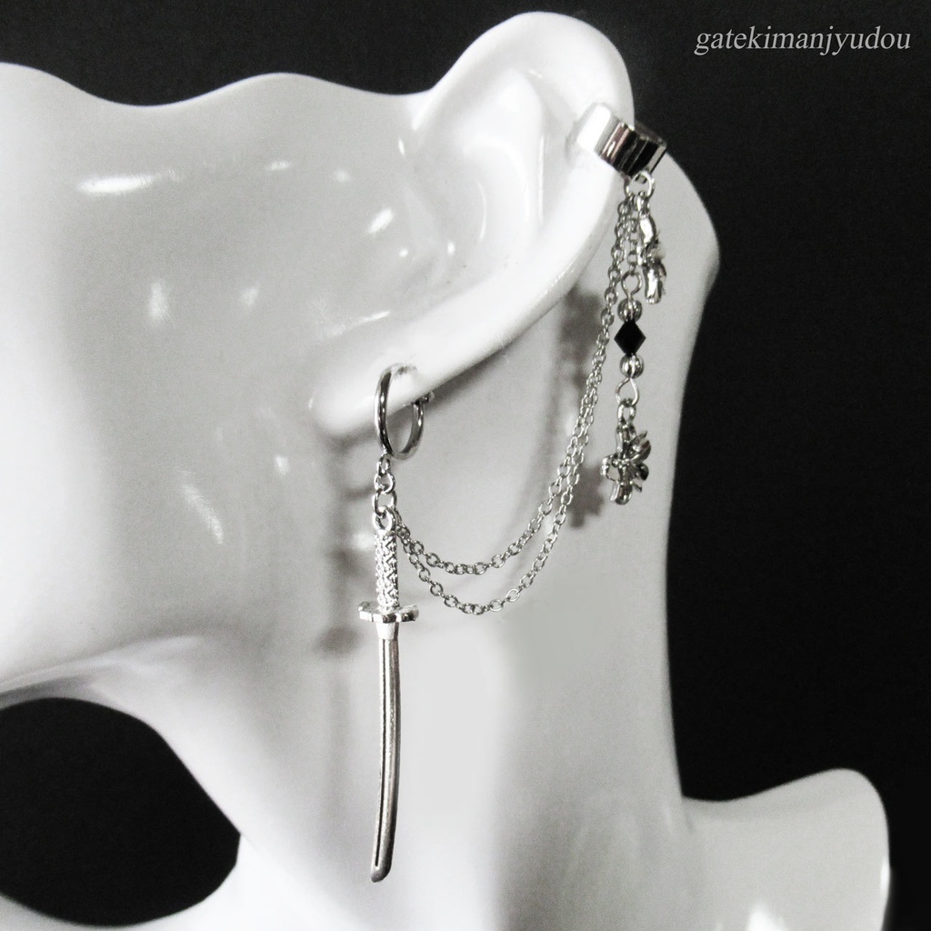 〈ビーズの色が選べる〉日本刀と刀のフープイヤリング&イヤーカフ【ピアス等パーツ交換可】