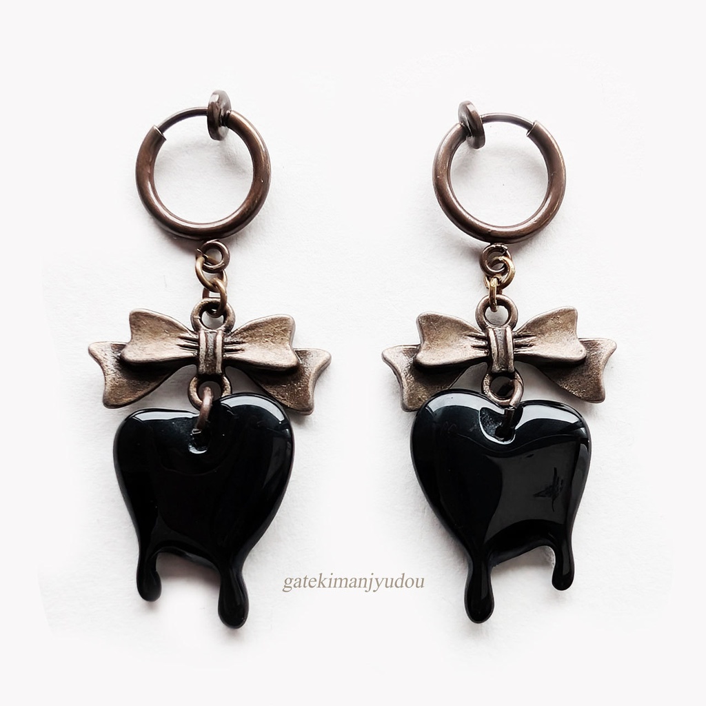 とろけるハートのフープイヤリング【ピアス等変更可】