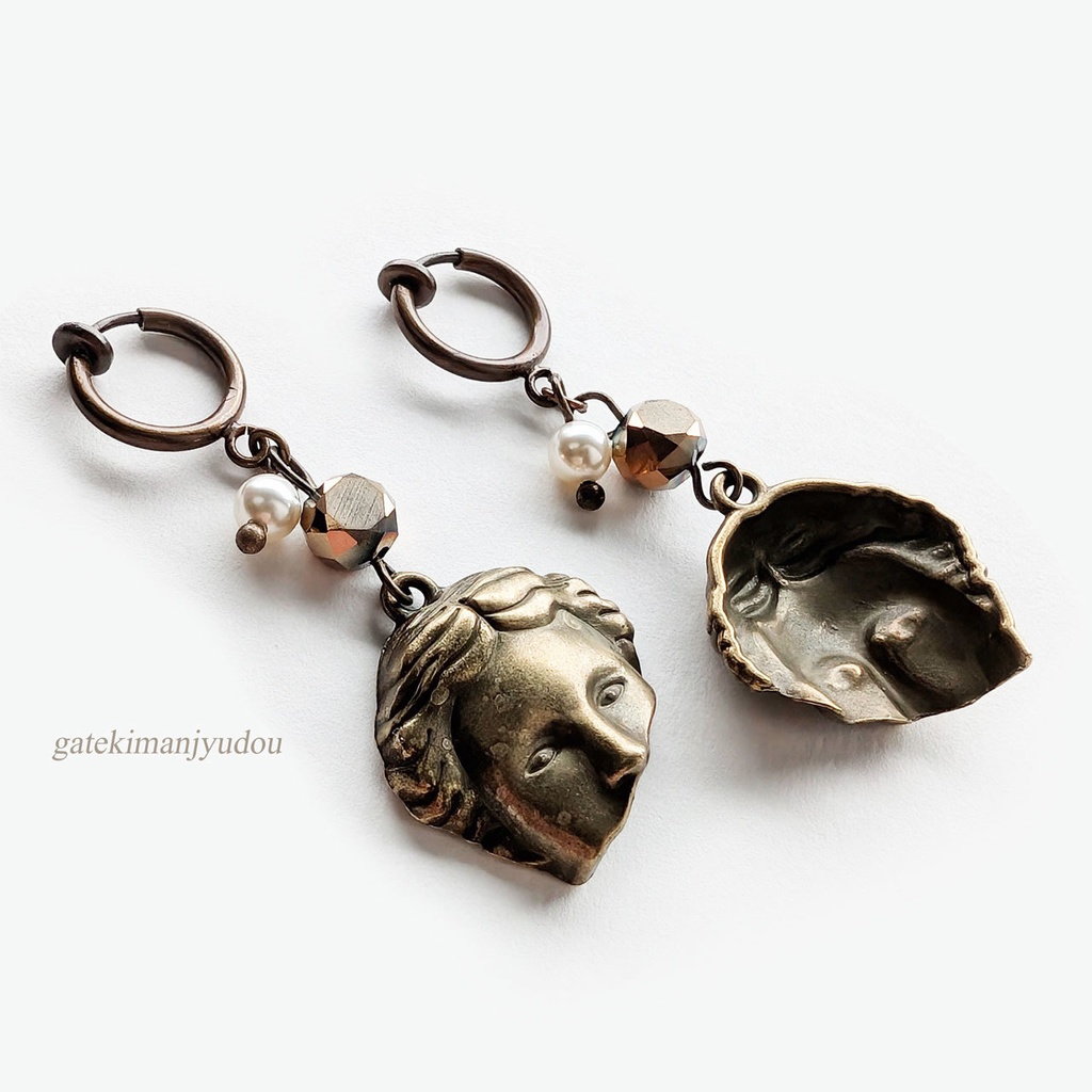 仮面のフープイヤリング【ピアス等変更可】