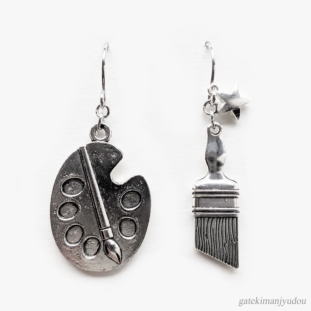 パレットと刷毛ピアス【イヤリング等変更可】