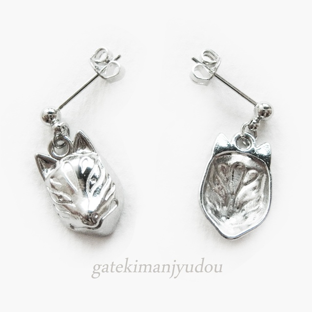 狐面◇ピアス【イヤリング等変更可】