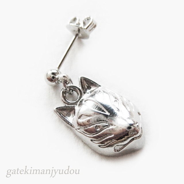 狐面◇ピアス【イヤリング等変更可】