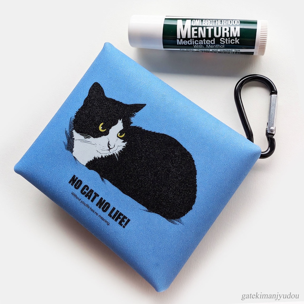 カラビナ付きマルチケース/はちわれ