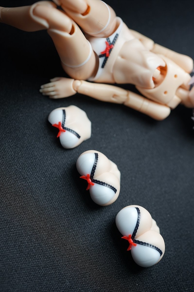 MSG body Whiteランジェリーセット (Skin 選択)