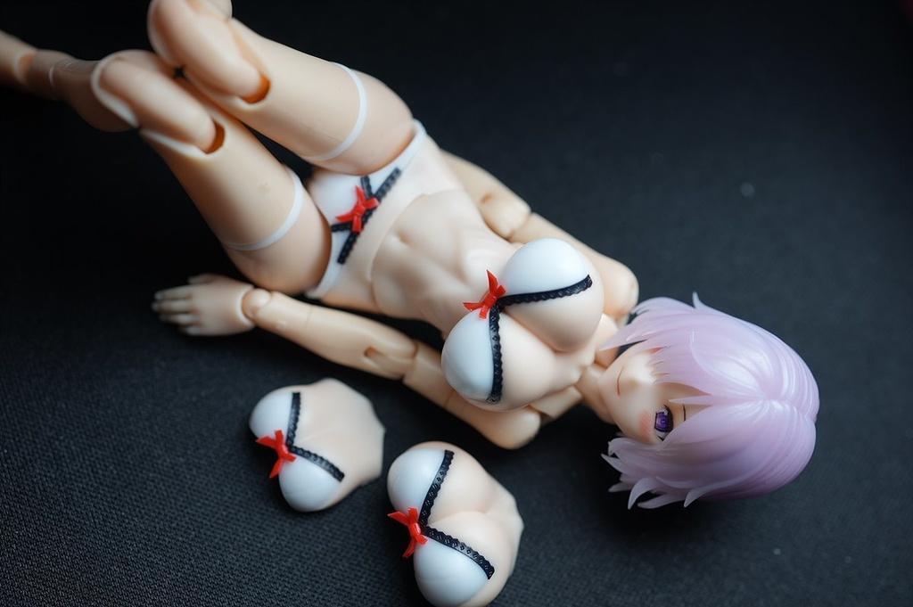 MSG body Whiteランジェリーセット (Skin 選択)