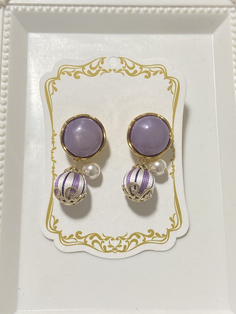 ブルーロック展 モチーフ巻き玉ピアス