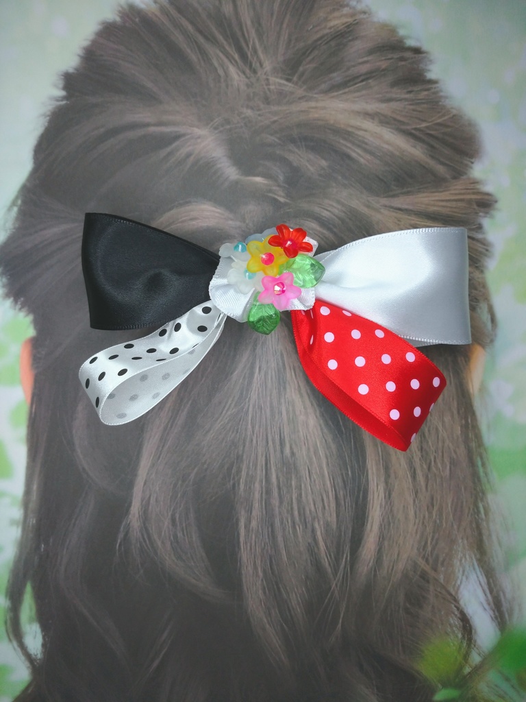 ヘアアクセサリー《色づく花束》