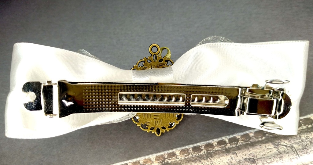 イメージリボンバレッタ《白銀の美術館》