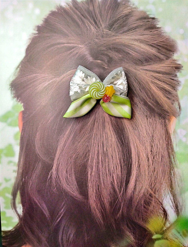 インド刺繍リボンヘアゴム《不機嫌な日曜日》