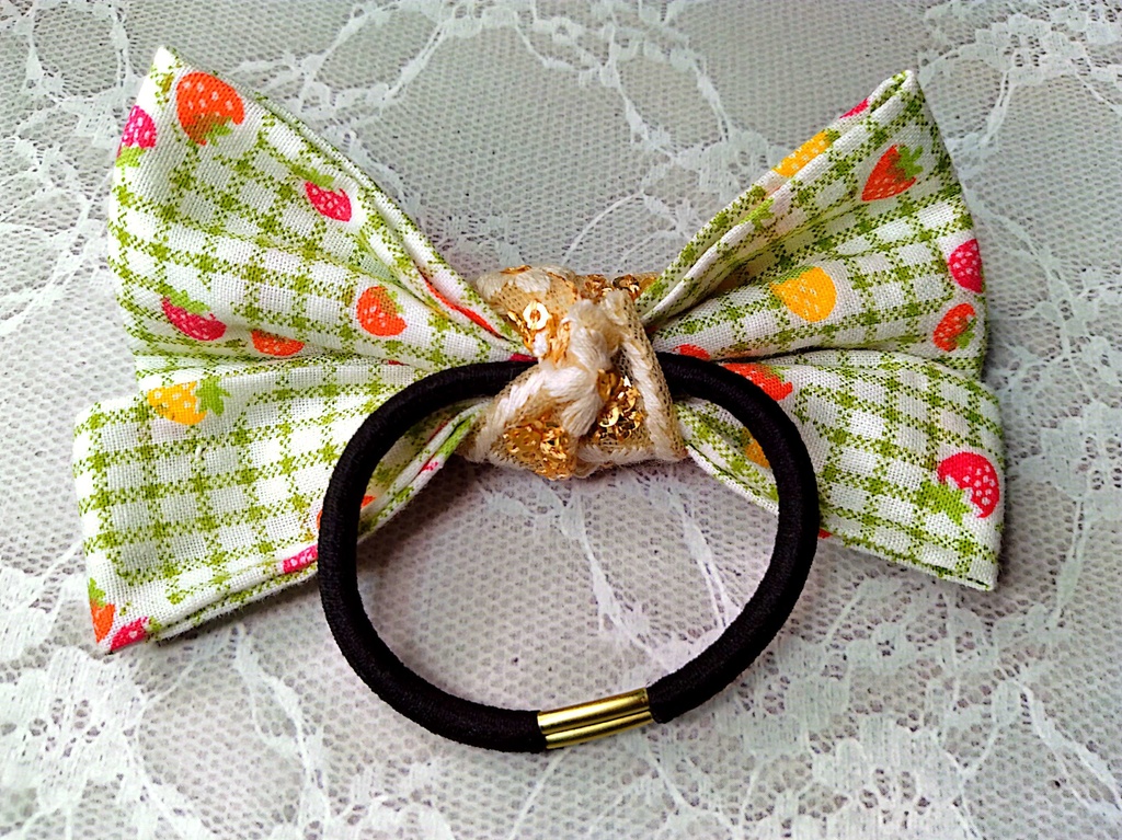 インド刺繍リボンヘアゴム《甘酸っぱい風を辿る》