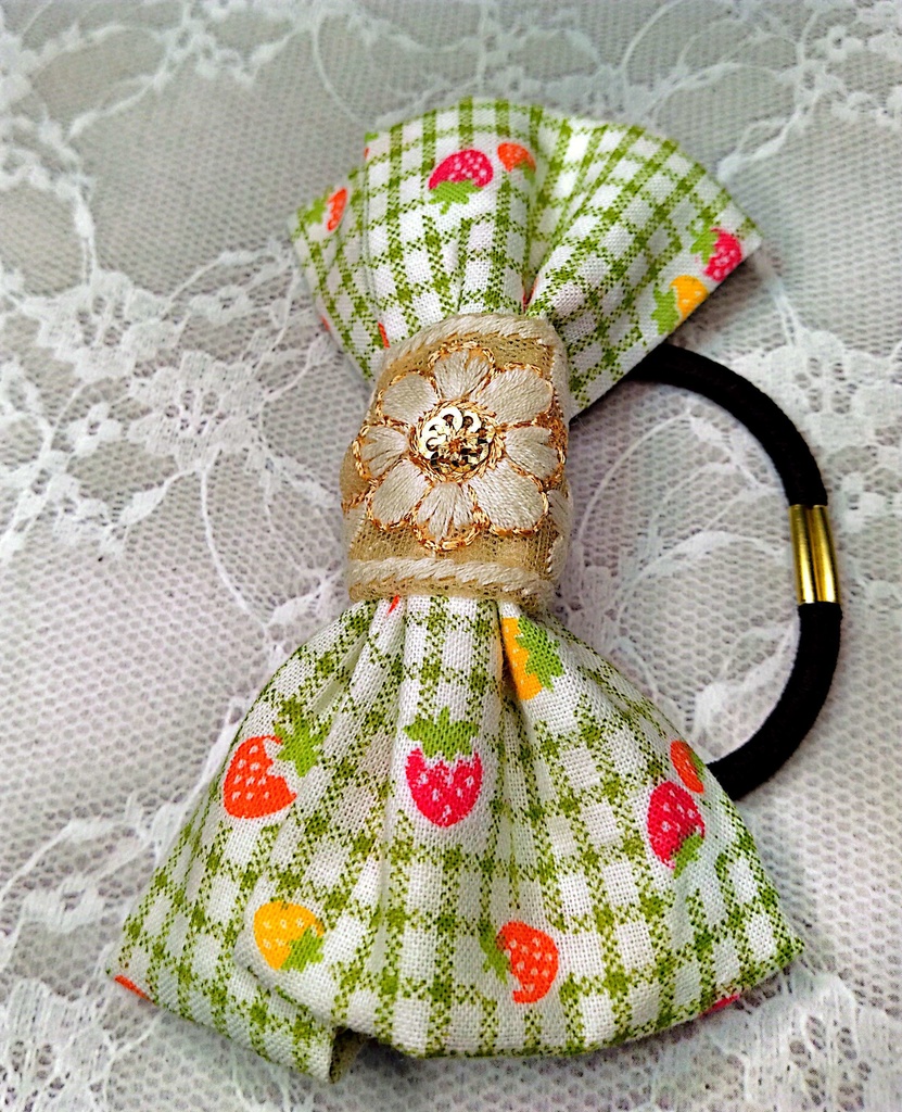 インド刺繍リボンヘアゴム《甘酸っぱい風を辿る》