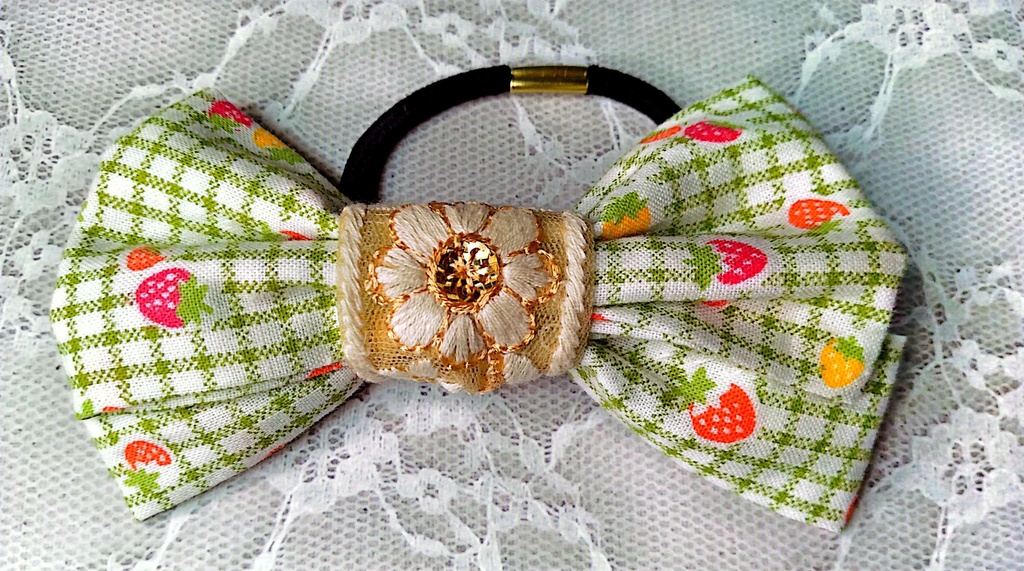 インド刺繍リボンヘアゴム《甘酸っぱい風を辿る》