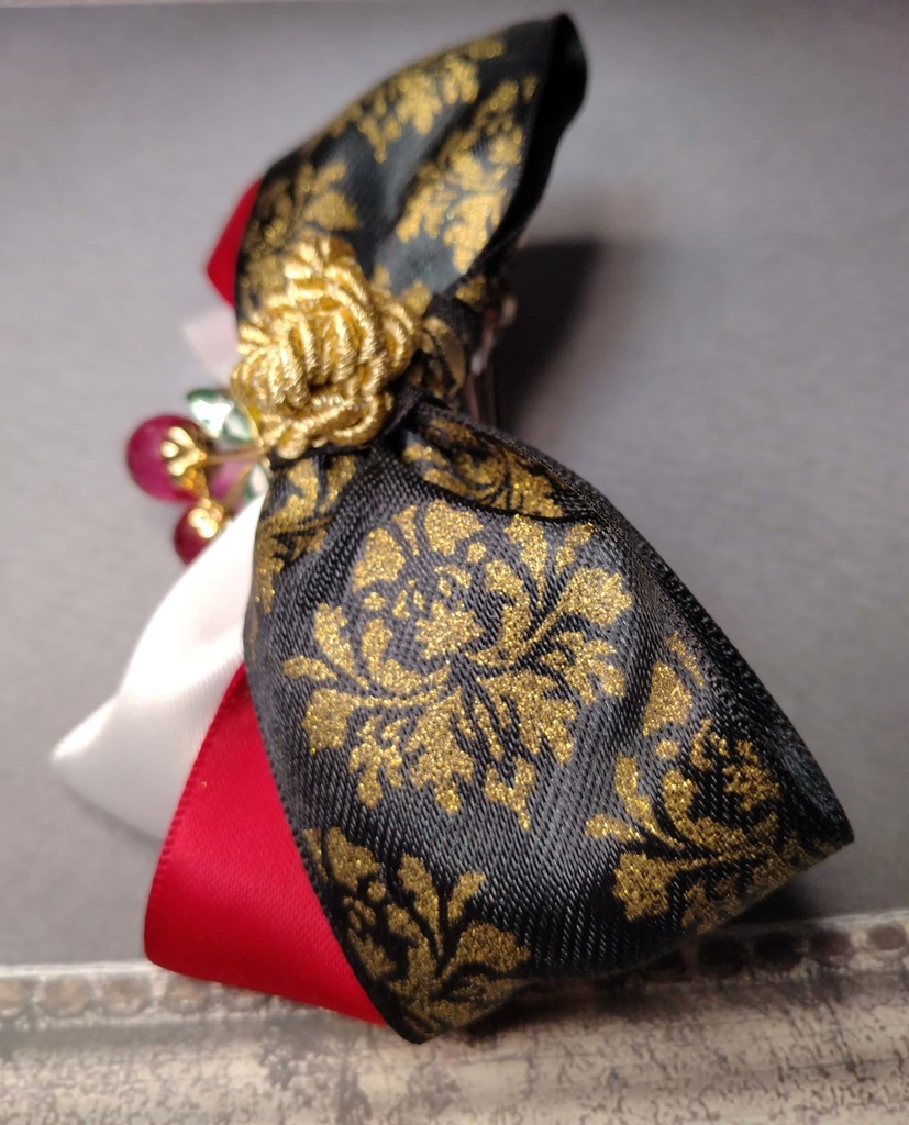 イメージリボンバレッタ《裏切りの一皿》