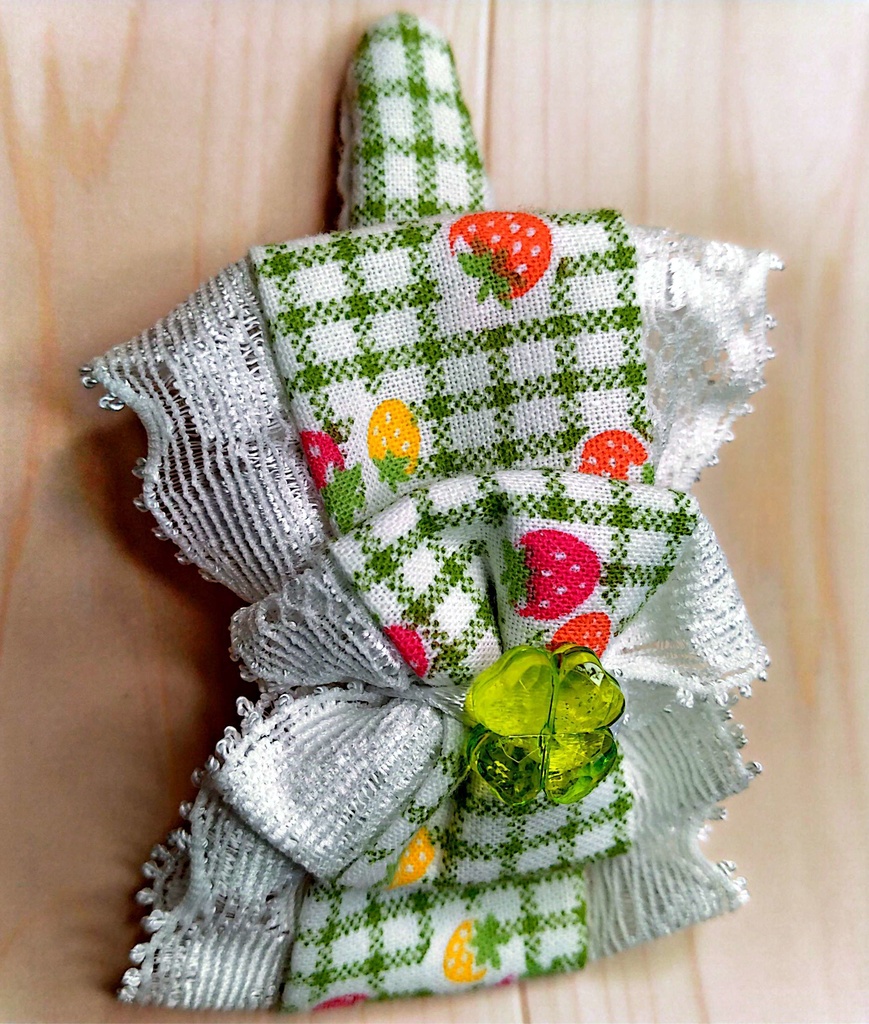 リボンパッチン留め《クローバー・クラブ》