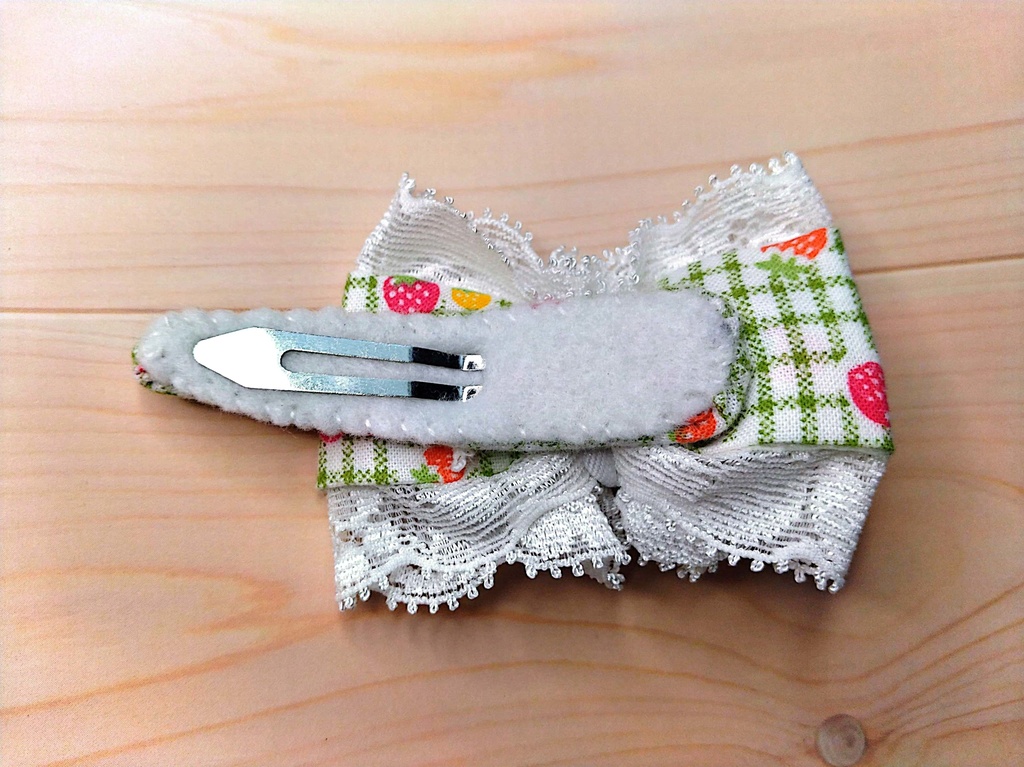 リボンパッチン留め《クローバー・クラブ》