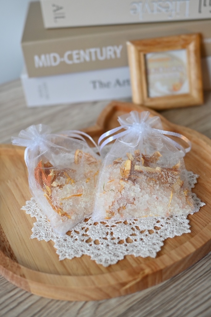 バスソルト| 陽だまりの猫 -Cat in the sunlight- (匿名発送)