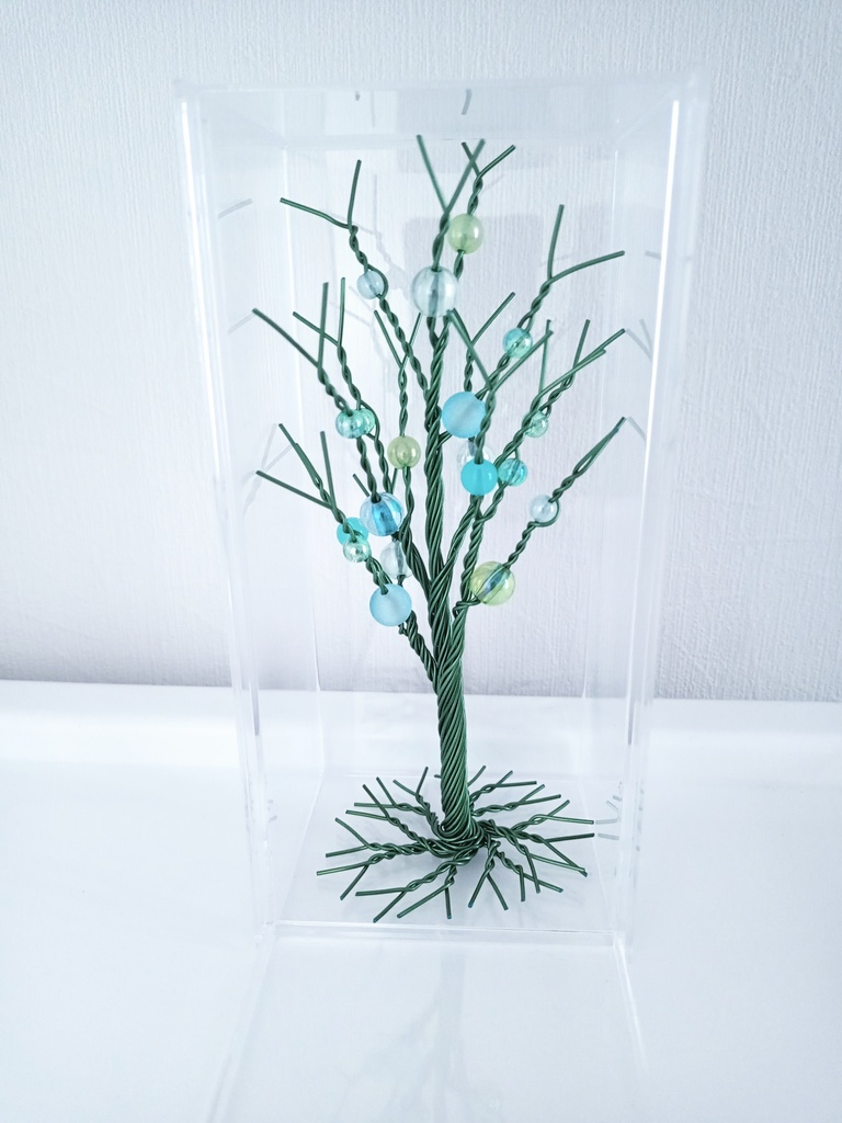 wire tree オブジェ 縦長クリアケース