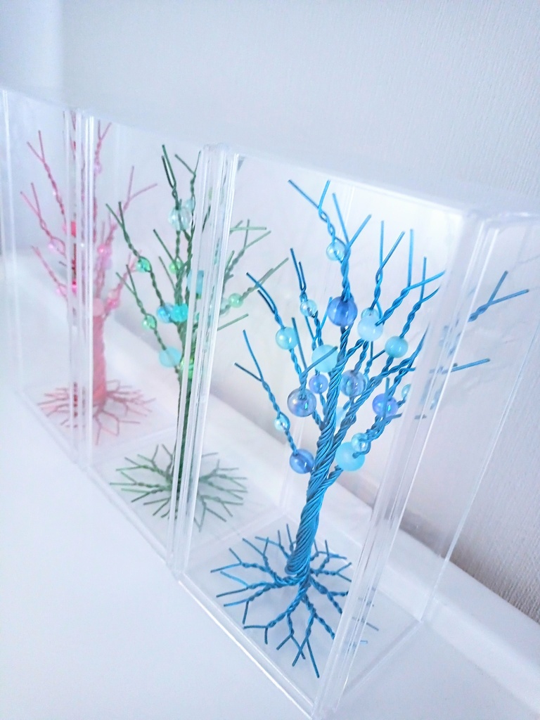 wire tree オブジェ 縦長クリアケース