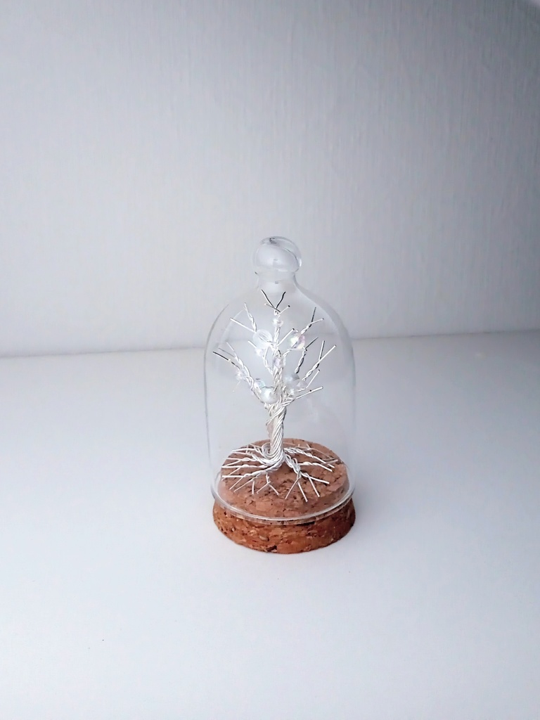 wire tree オブジェ　ガラスケース