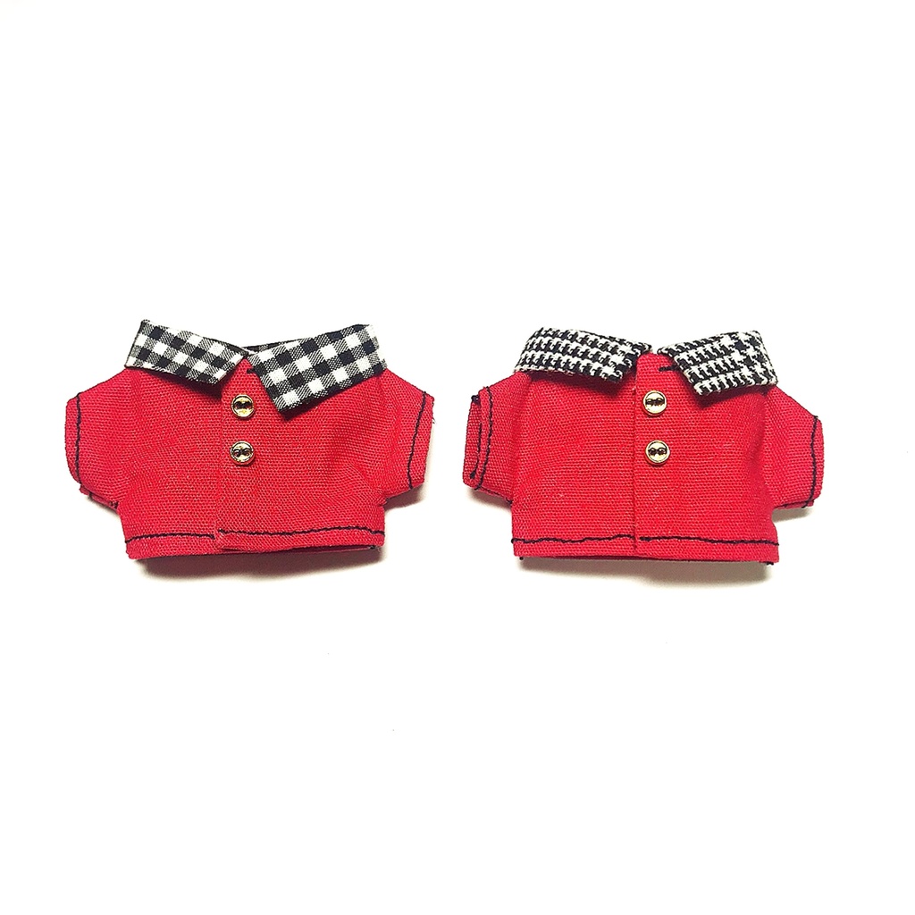 ぬい服 チェックの襟の赤いシャツ