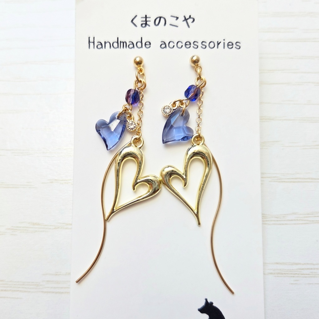 揺れるハートの耳飾り(足利軍イメージ)