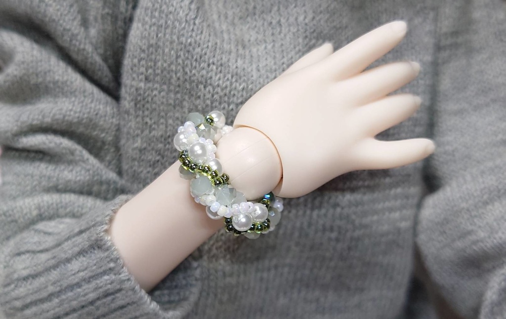 【MDD】ガラスとパールのブレスレット