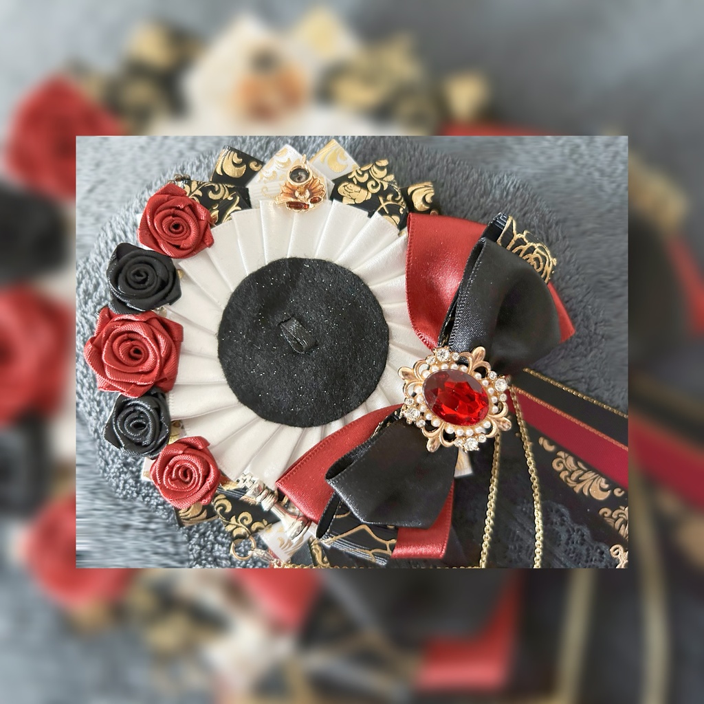 【数量限定】16番 痛ロゼット ☆付け替えコード付き (カラー:レッド×ブラック×ホワイト×ゴールド系) オタ活