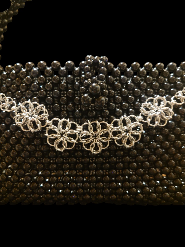 チェインメイルシルバーバッグチャームフラワーモチーフ19