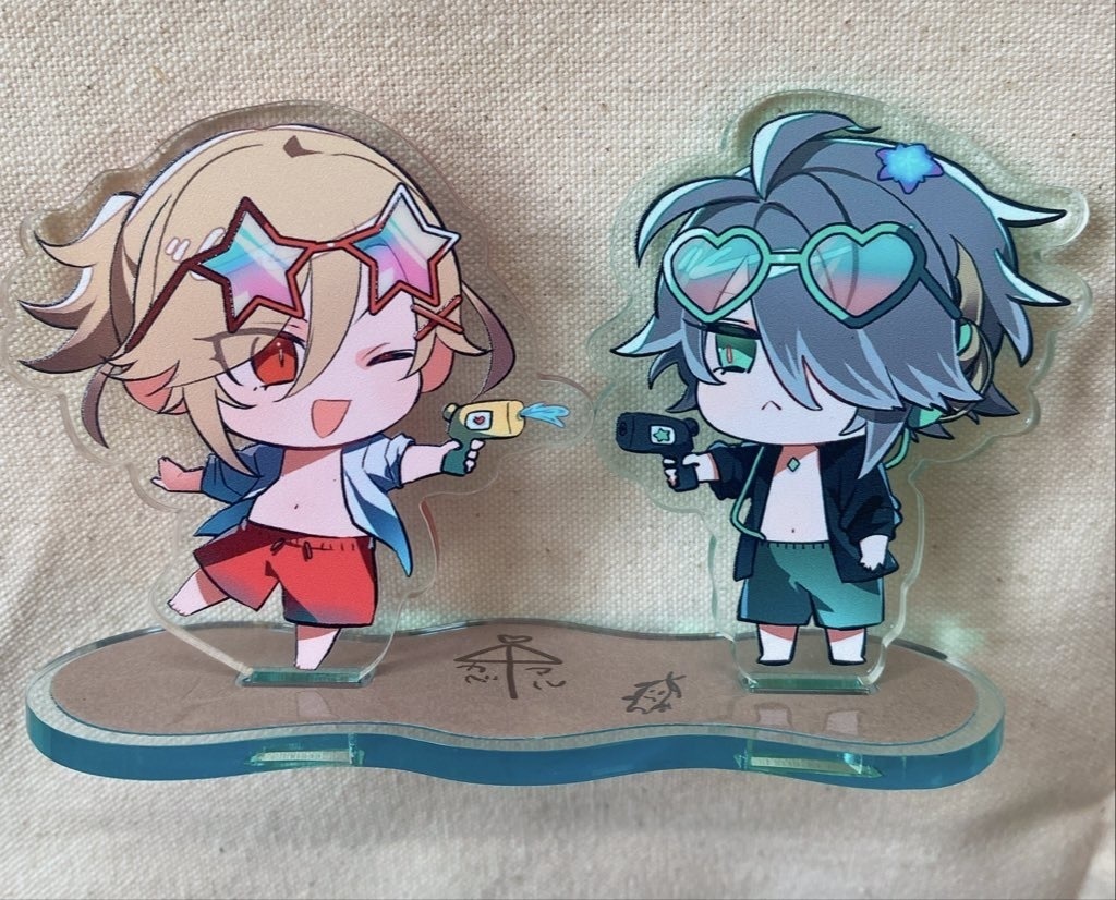 カヴェアルアクリルスタンド