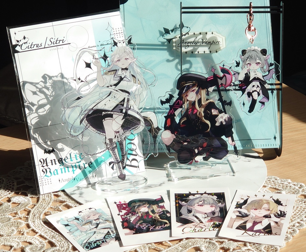 アクリルスタンド(ノベルティ付き)