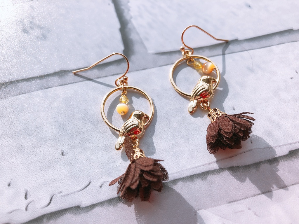 鎹雀の耳飾り・チュン