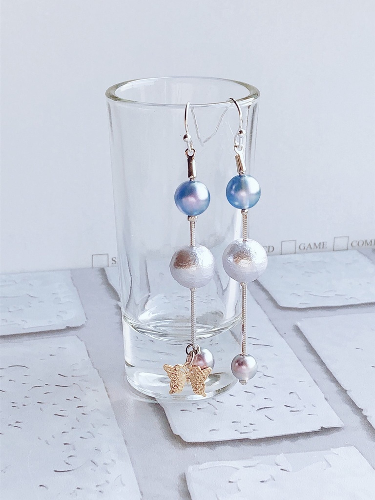 三連パールの耳飾り・蟲