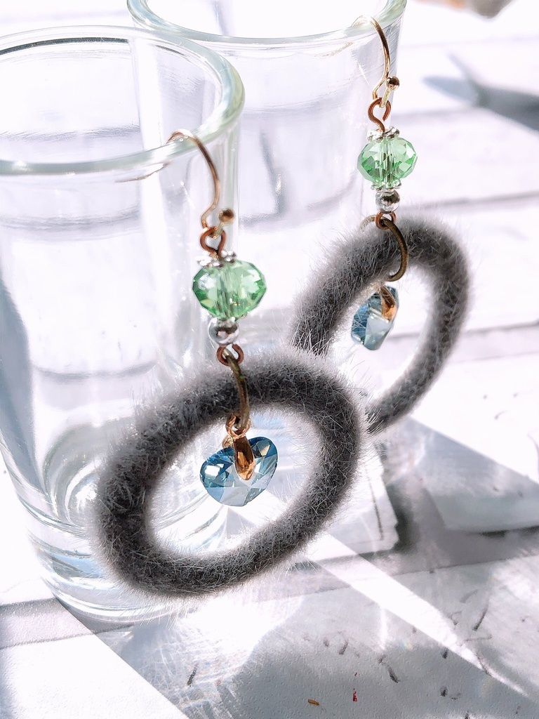 モフモフ輪っかの耳飾り・猪