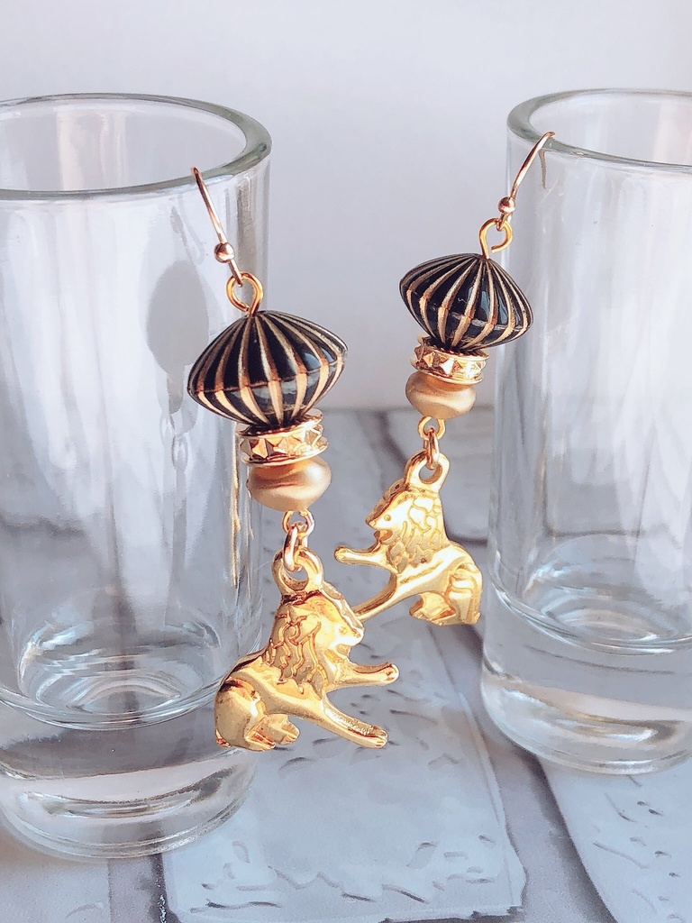 ヒーローのピアス/イヤリング・🦁