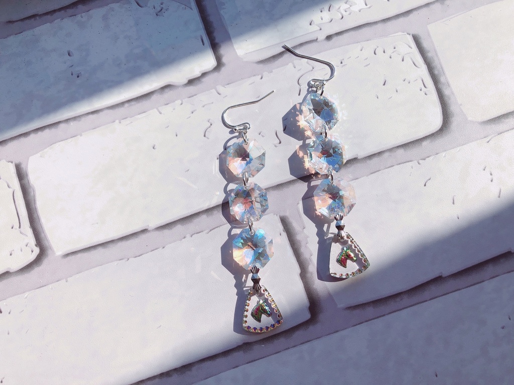 🐴サマのつよいピアス/イヤリング