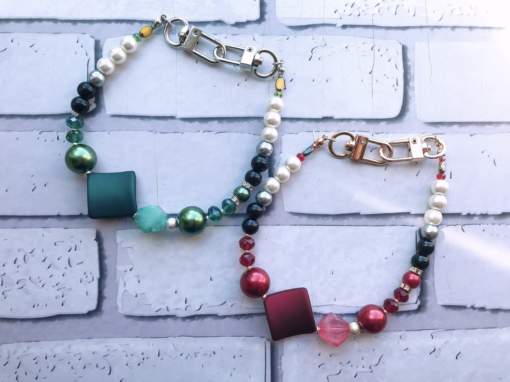 ヒーローイメージスマホストラップ