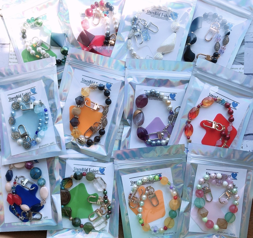 ヒーローイメージスマホストラップ