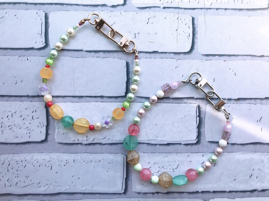 ヒーローイメージスマホストラップ