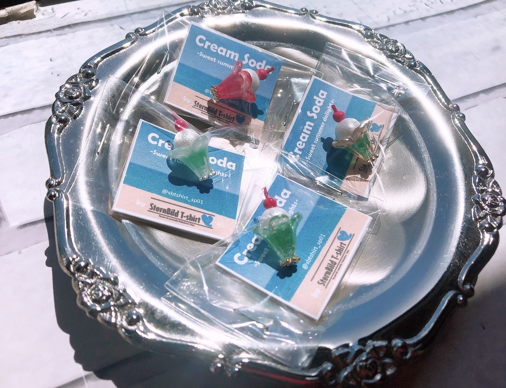 ミニチュア推し色クリームソーダ