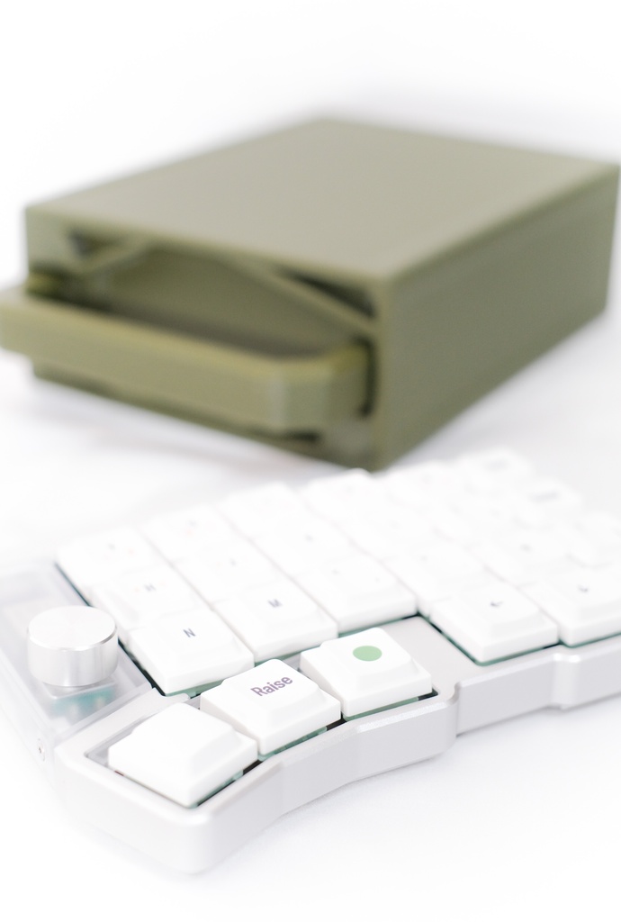 Cornix ハードキャリーケース