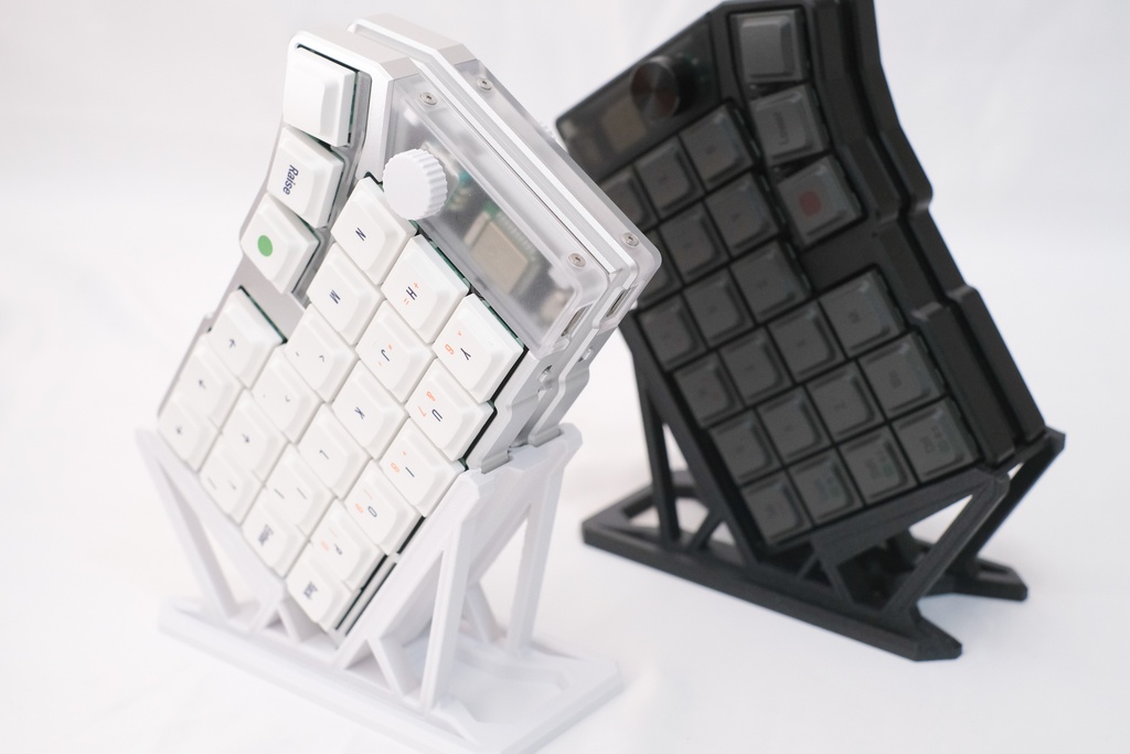 Cornix スタンド