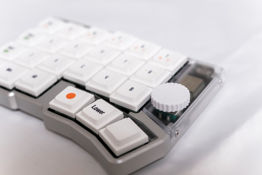 Cornix 低頭ロータリーエンコーダー