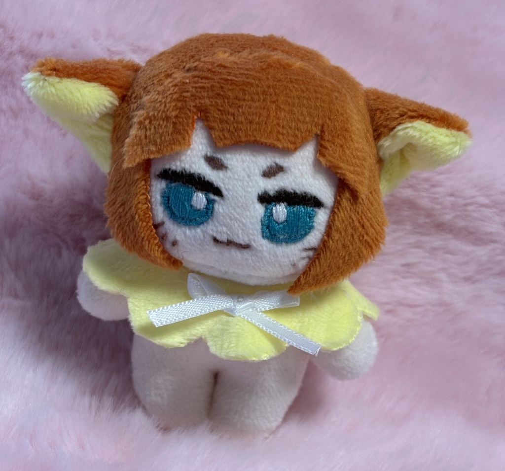 無属性　自作ぬいぐるみ　ハンドメイド　7センチ＊イカ耳ちゃんオレンジ