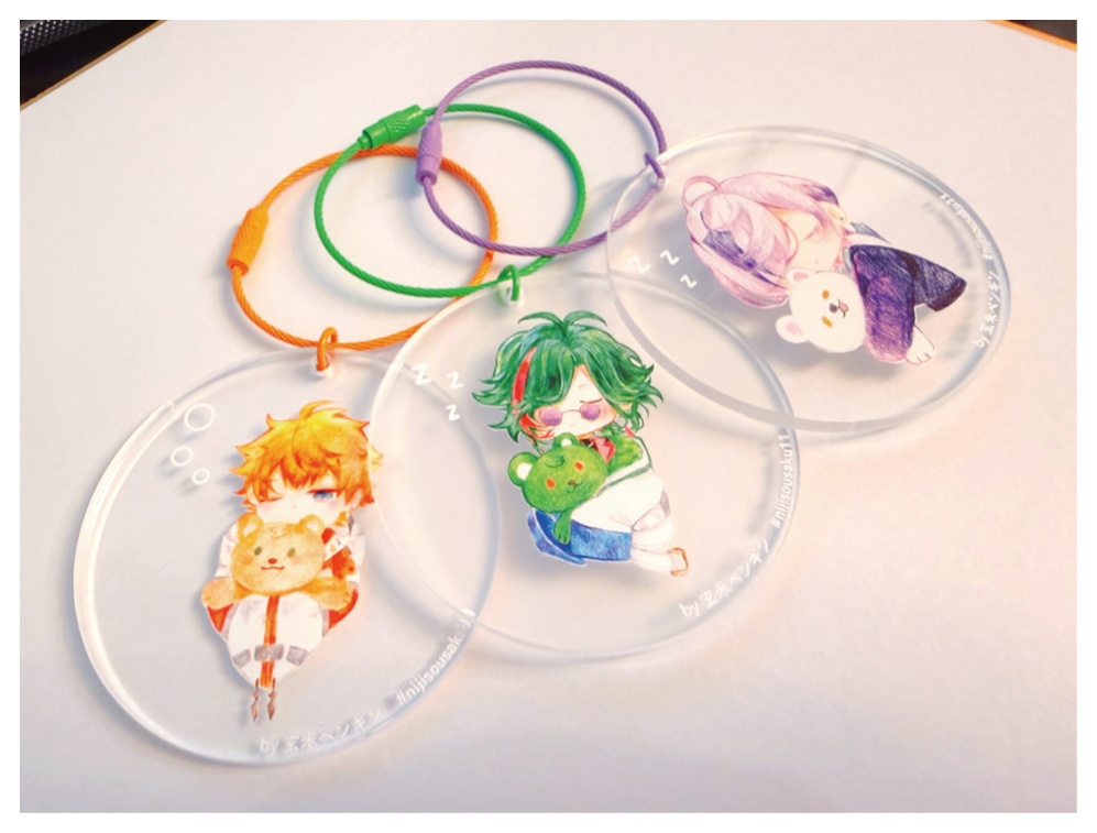 【にじそうさく11】すくみおやすみアクリルキーホルダー