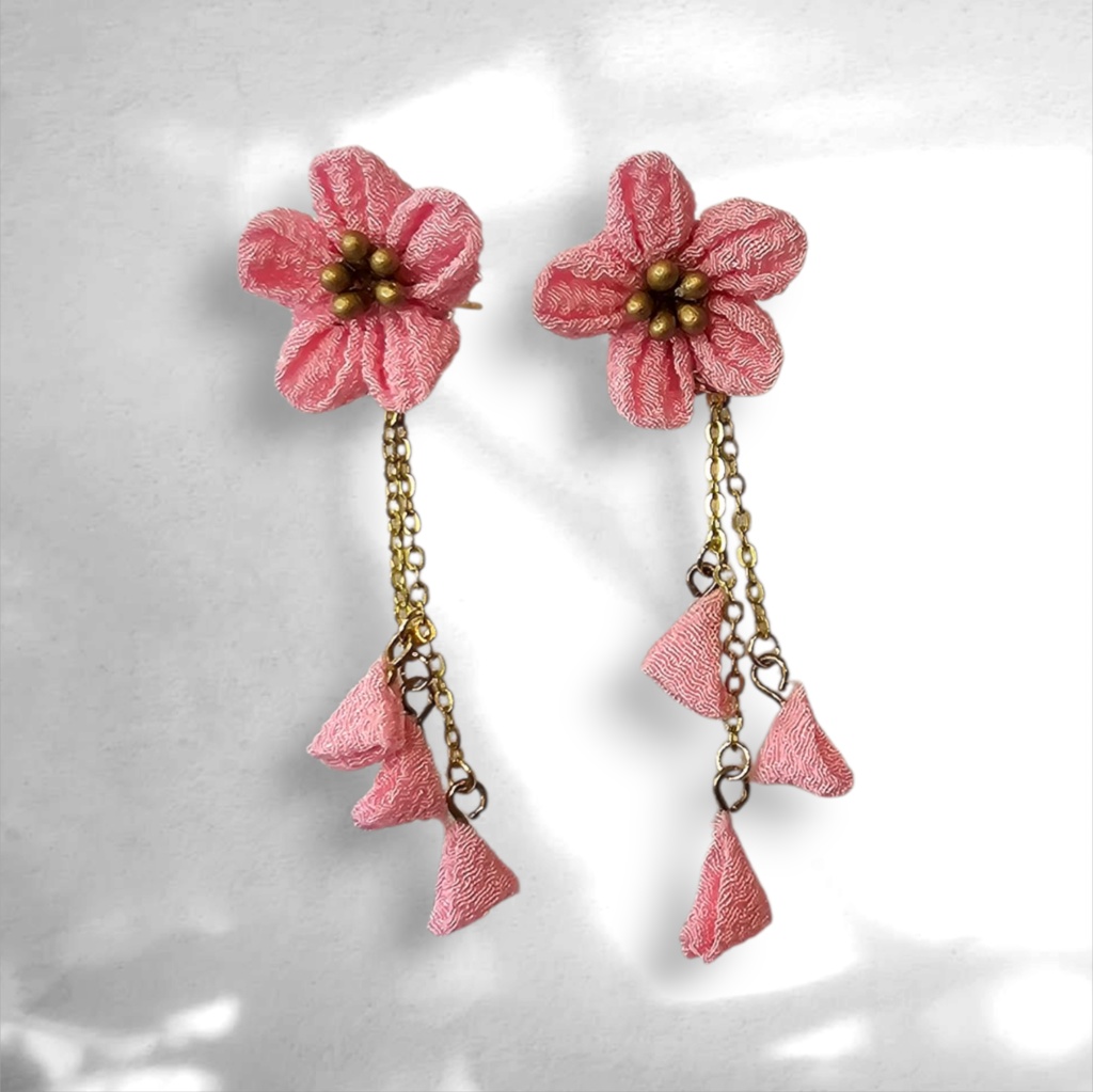 桜の耳飾り(ピアス)