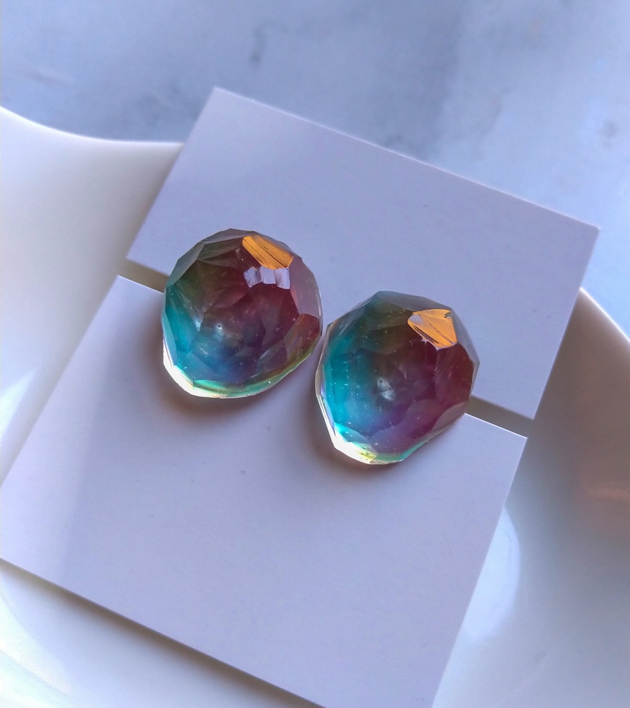 ブラスタ　虹の彼方へ　イメージピアス