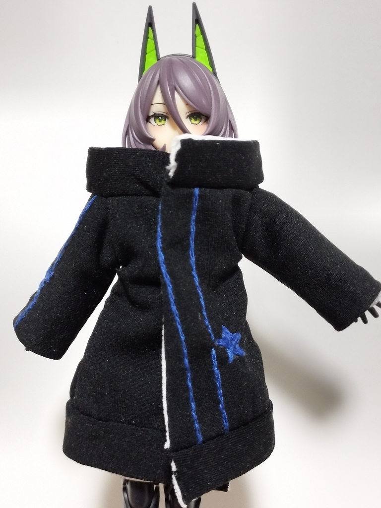 黒ブルー上着